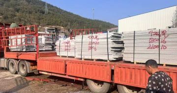 湘潭 芝麻灰花岗岩光面毛板出货日常