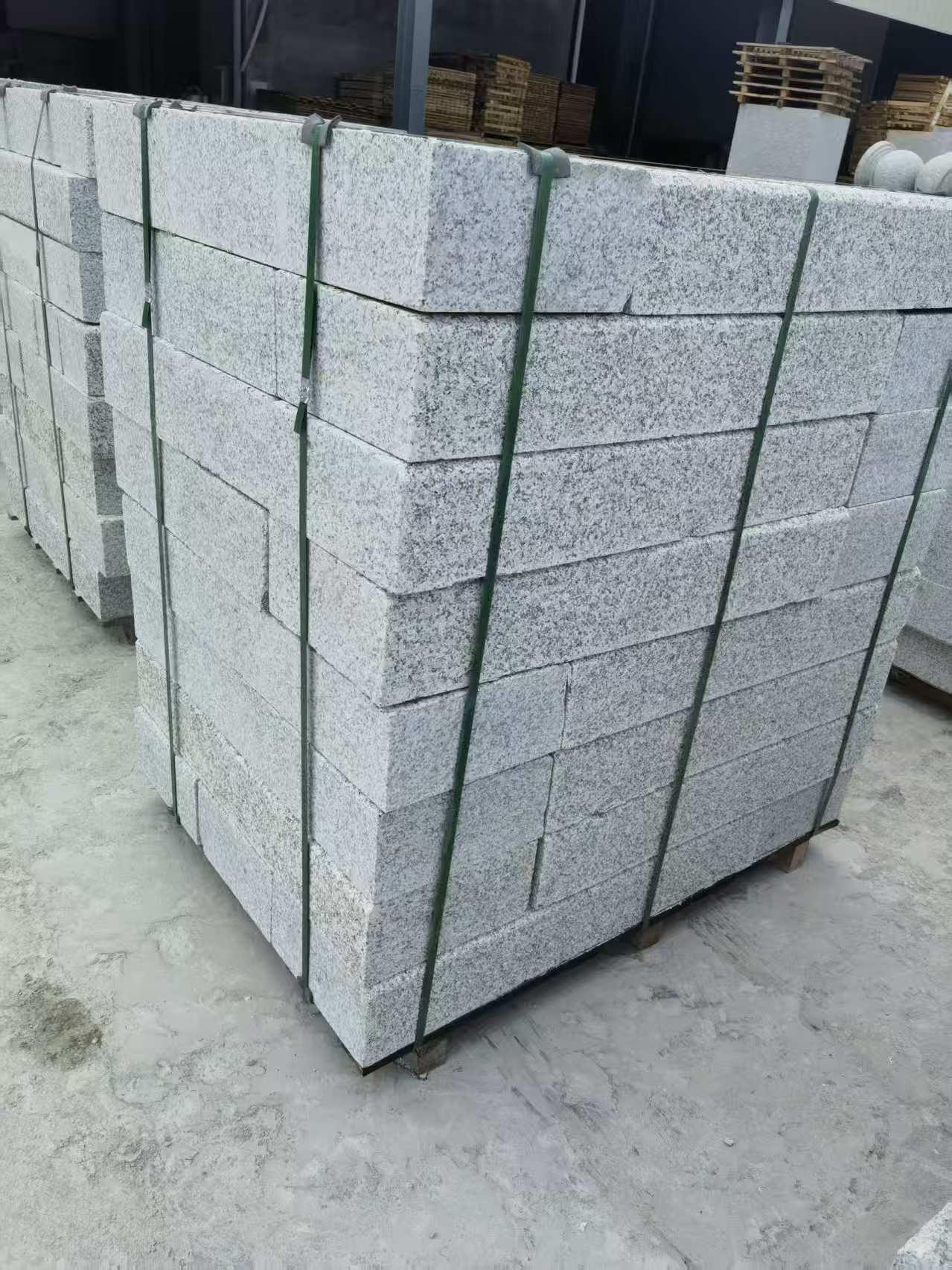 湘潭 芙蓉白火烧两面路沿石