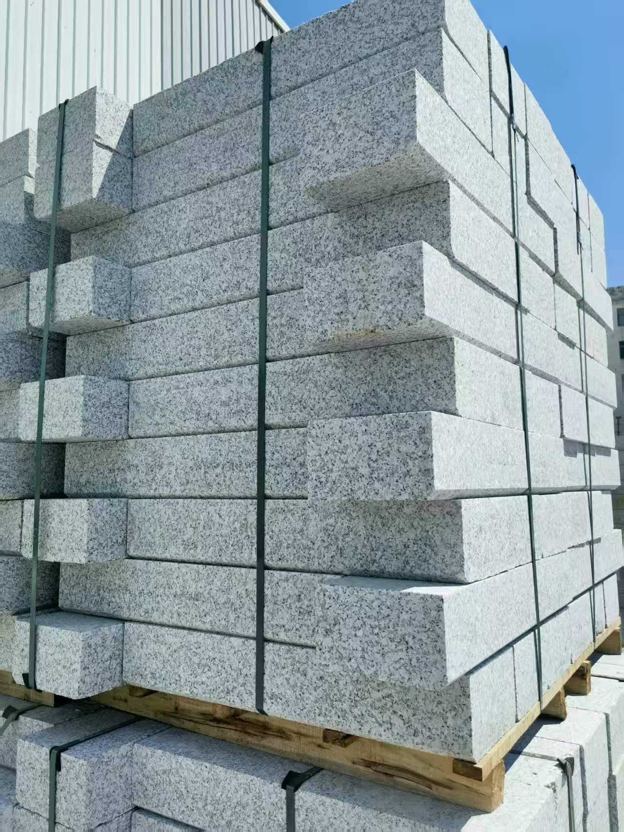 湘潭 路沿石颜色均匀、尺寸标准