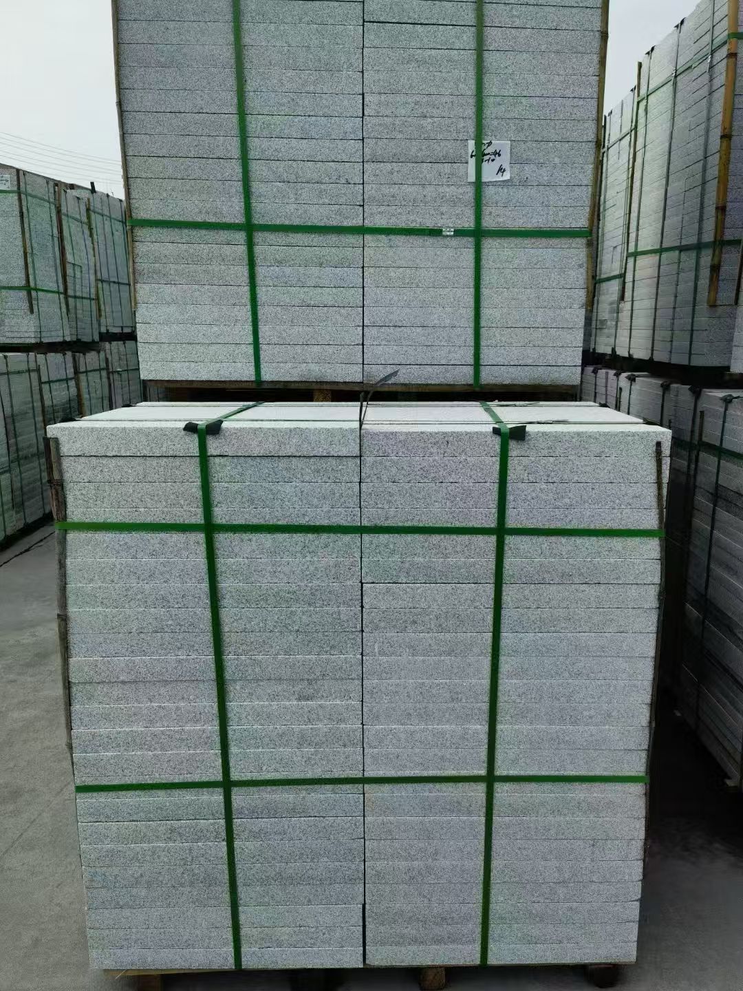 湘潭 火烧面地铺石，街道广场园林市政工程板，1.8~5.0厚均有现货