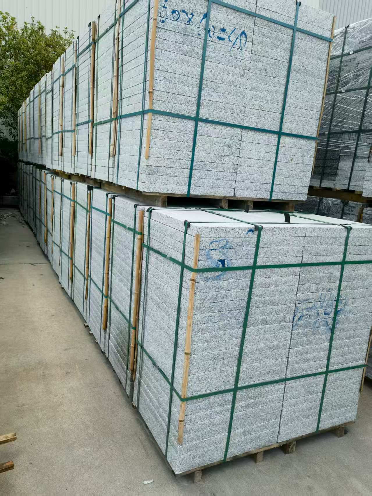 湘潭 大花芙蓉白火烧成品，市政园林广场地铺石