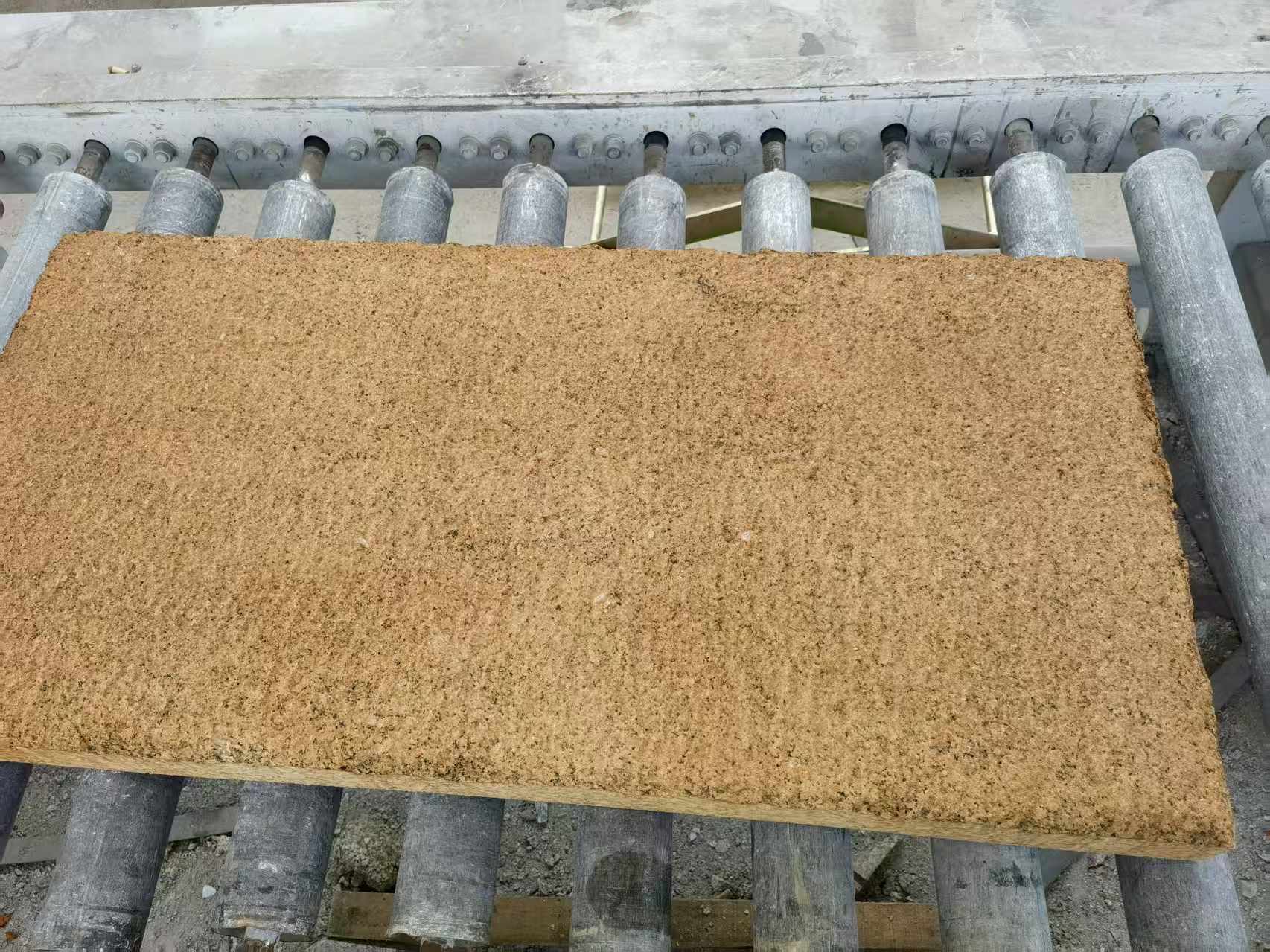 湘潭 菠萝面老石板，做旧仿古石，流水线生产加工