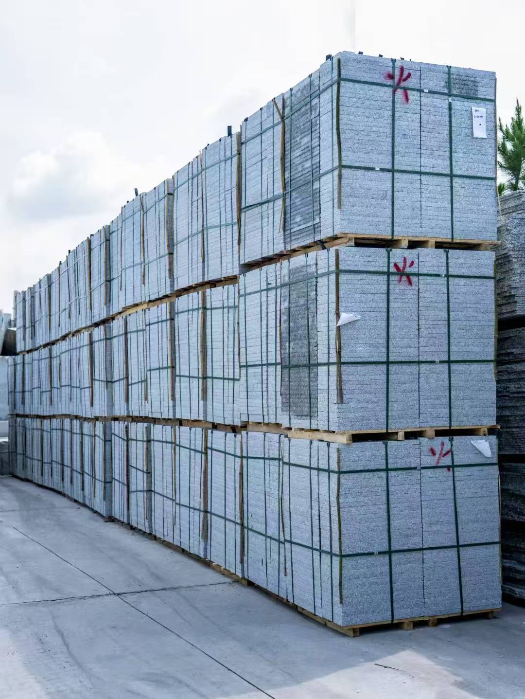 湘潭 芙蓉白3公分火烧地铺成品300*600